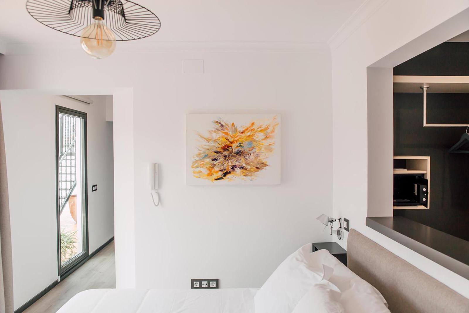 סביליה Puerta Catedral Holiday Suites חדר תמונה