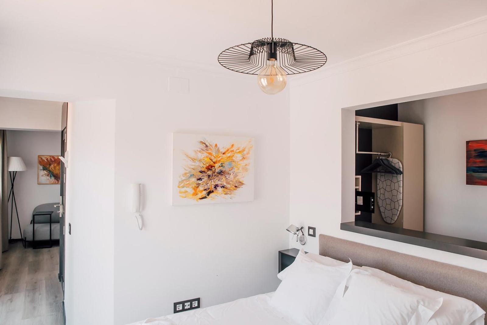 סביליה Puerta Catedral Holiday Suites חדר תמונה