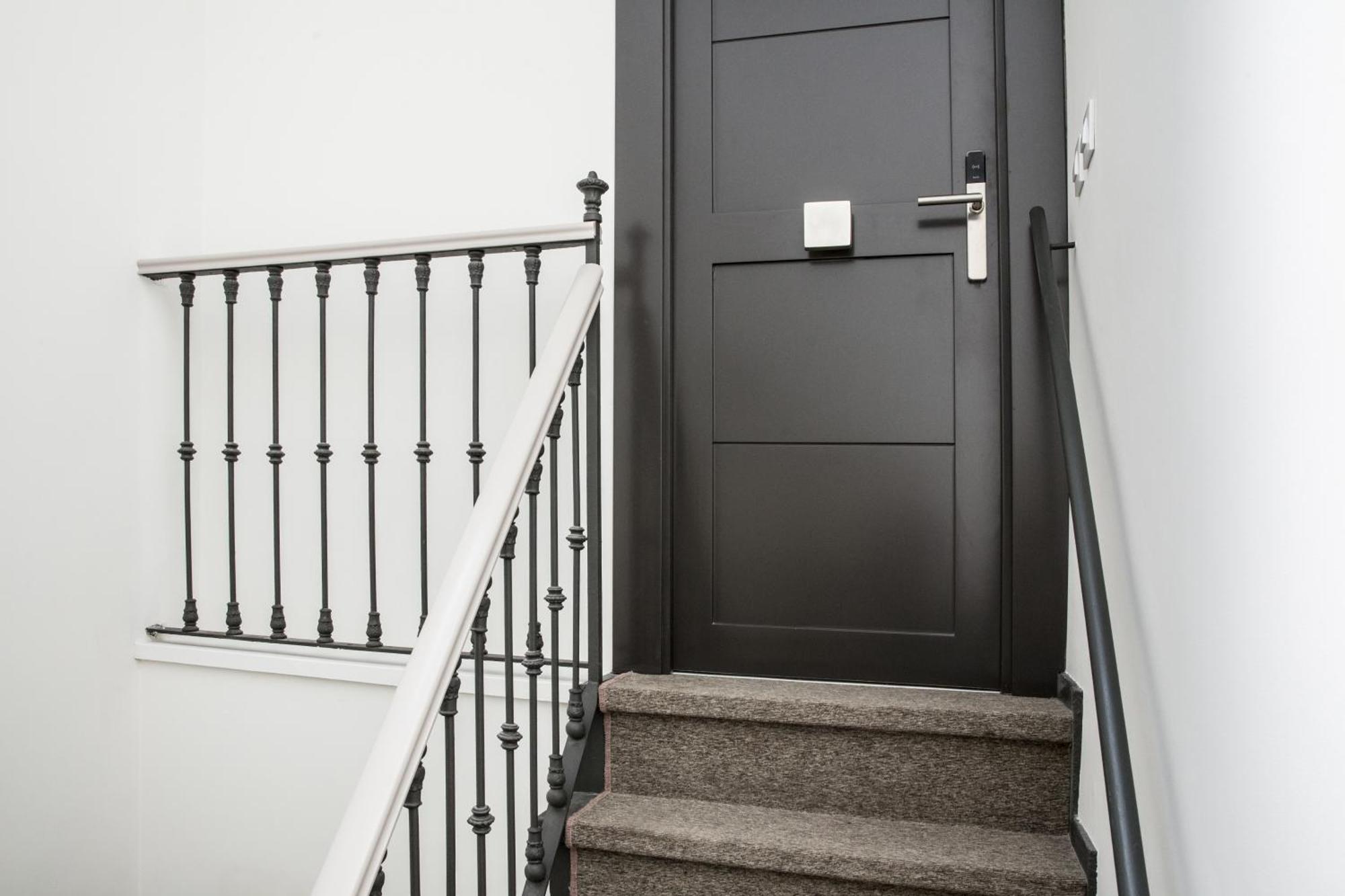 סביליה Puerta Catedral Holiday Suites חדר תמונה
