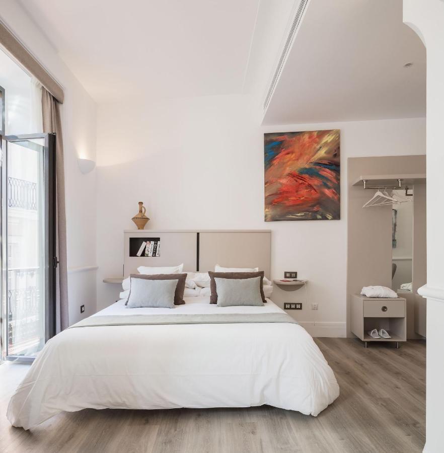 סביליה Puerta Catedral Holiday Suites מראה חיצוני תמונה