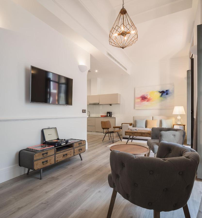סביליה Puerta Catedral Holiday Suites מראה חיצוני תמונה