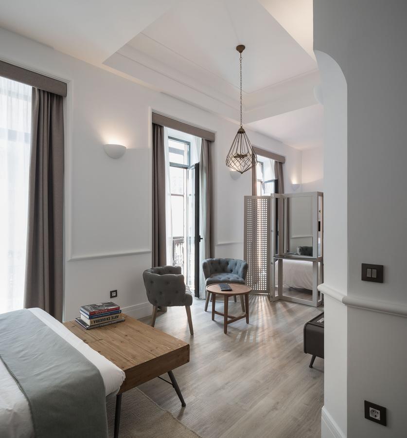 סביליה Puerta Catedral Holiday Suites מראה חיצוני תמונה