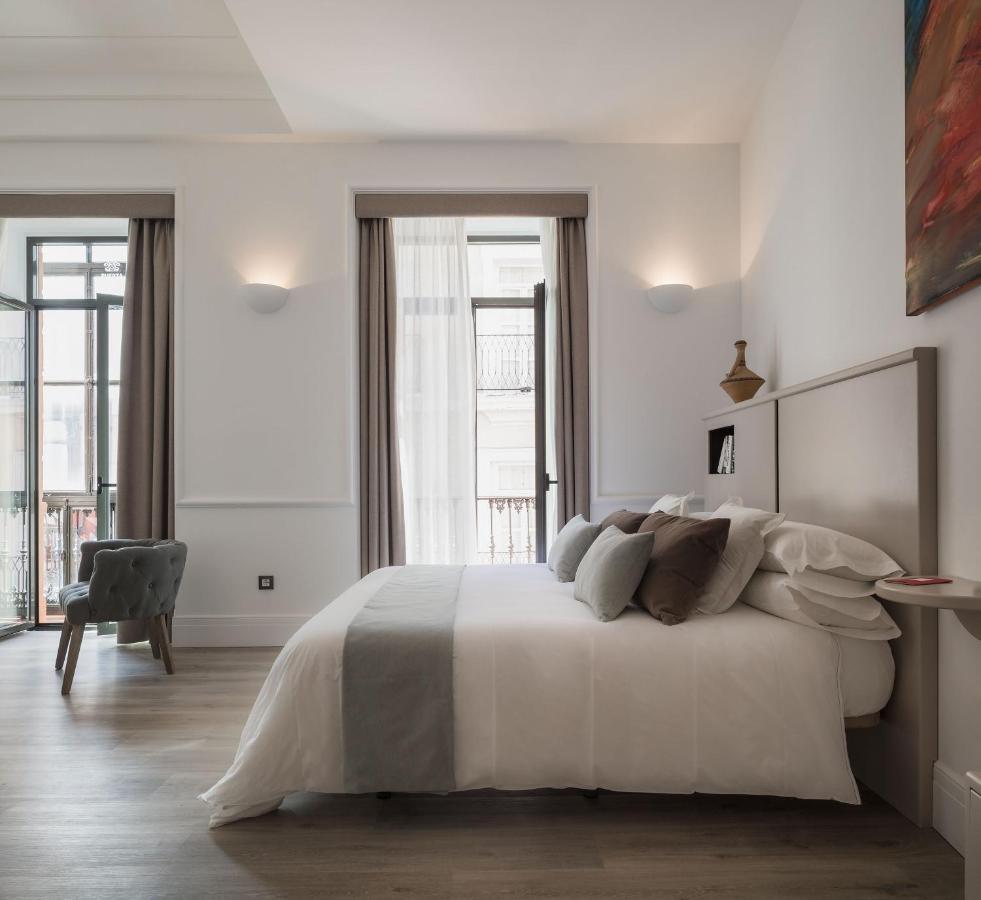 סביליה Puerta Catedral Holiday Suites מראה חיצוני תמונה