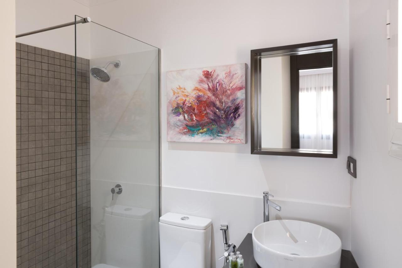 סביליה Puerta Catedral Holiday Suites מראה חיצוני תמונה