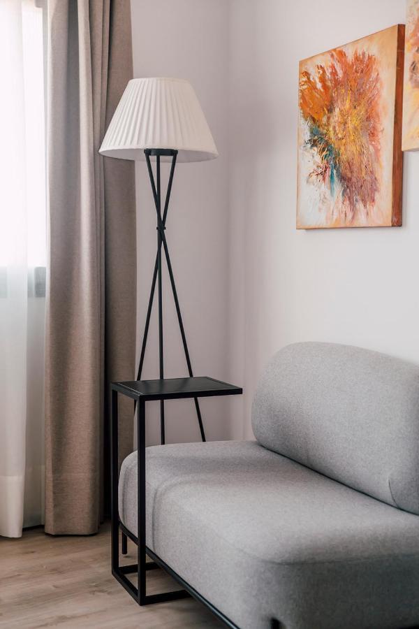 סביליה Puerta Catedral Holiday Suites מראה חיצוני תמונה