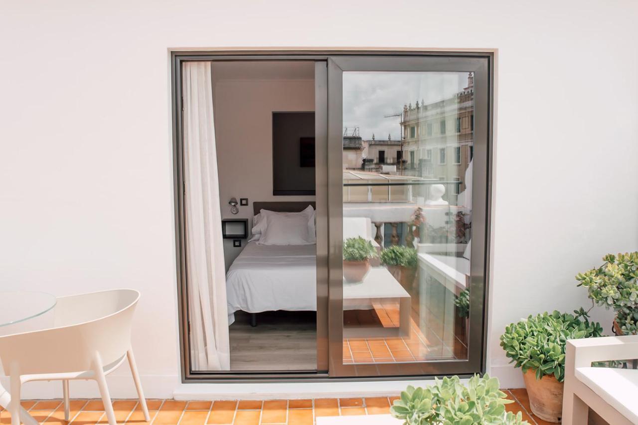 סביליה Puerta Catedral Holiday Suites מראה חיצוני תמונה